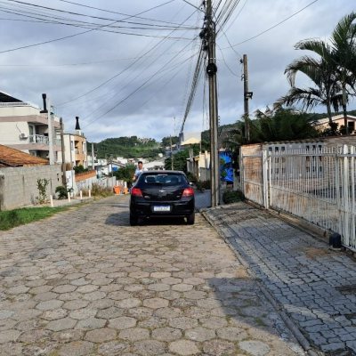 Apartamentos com 50m², 2 quartos, 1 suíte, 1 garagem, no bairro Ingleses em Florianópolis