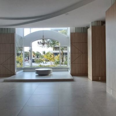 Apartamentos com 83m², 2 quartos (sendo 2 suítes), 1 garagem, no bairro Jurerê Internacional em Florianópolis