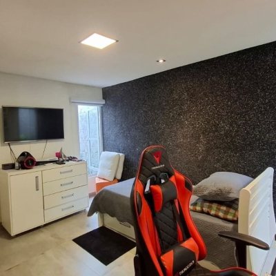 Casa Residencial com 412m², 6 quartos (sendo 6 suítes), 4 garagens, no bairro Ponta Das Canas em Florianópolis