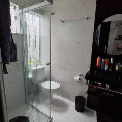 Casa Residencial com 412m², 6 quartos (sendo 6 suítes), 4 garagens, no bairro Ponta Das Canas em Florianópolis