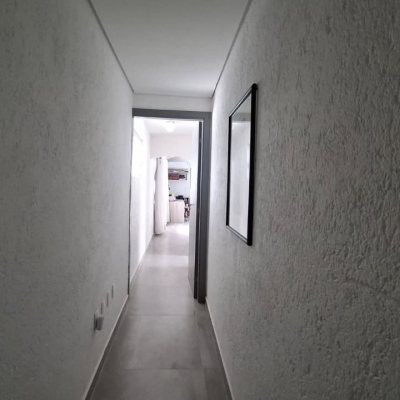 Casa Residencial com 412m², 6 quartos (sendo 6 suítes), 4 garagens, no bairro Ponta Das Canas em Florianópolis