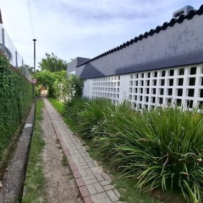 Casa Residencial com 412m², 6 quartos (sendo 6 suítes), 4 garagens, no bairro Ponta Das Canas em Florianópolis