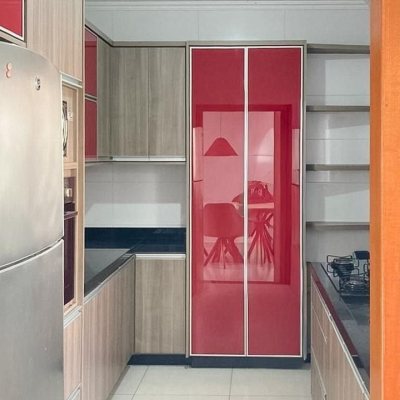 Casa Residencial com 130m², 3 quartos (sendo 1 suíte), 2 garagens, no bairro Campeche em Florianópolis