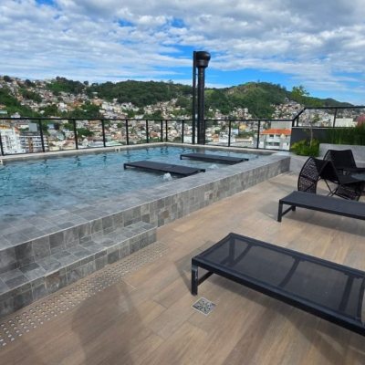 Apartamentos com 73m², 2 quartos, 1 suíte, 1 garagem, no bairro Centro em Florianópolis