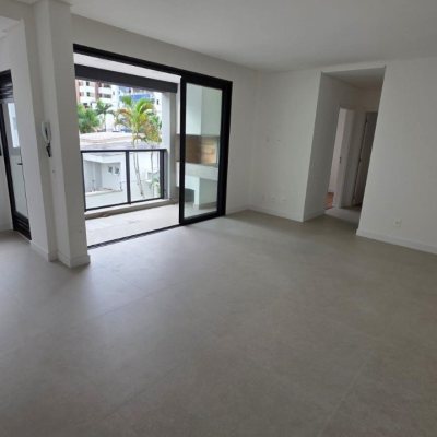 Apartamentos com 73m², 2 quartos, 1 suíte, 1 garagem, no bairro Centro em Florianópolis