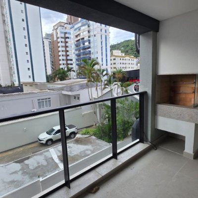 Apartamentos com 73m², 2 quartos, 1 suíte, 1 garagem, no bairro Centro em Florianópolis