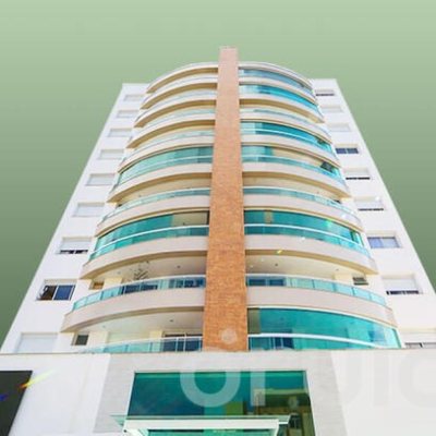 Apartamentos com 85m², 3 quartos, 1 suíte, 2 garagens, no bairro Estreito em Florianópolis