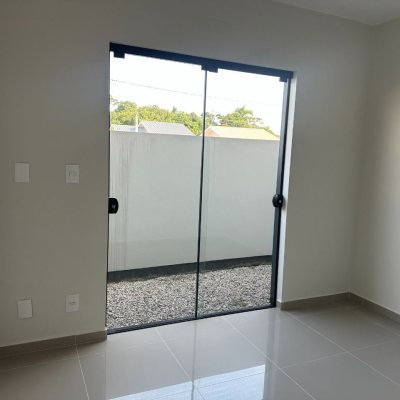 Casa em Condomínio com 47m², 2 quartos, 2 garagens, no bairro Forquilhas em São José