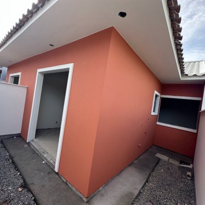 Casa Residencial com 49m², 2 quartos, 2 garagens, no bairro Forquilhas em São José