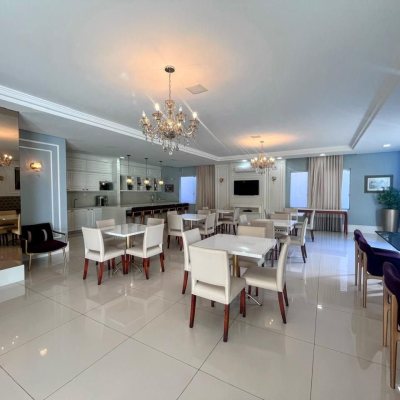 Apartamentos com 101m², 2 quartos, 1 suíte, 1 garagem, no bairro Campinas em São José