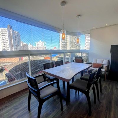 Apartamentos com 101m², 2 quartos, 1 suíte, 1 garagem, no bairro Campinas em São José
