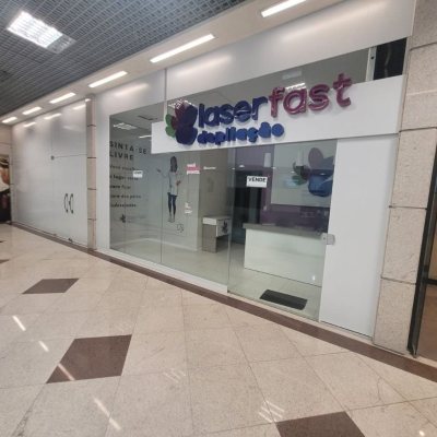 Loja com 65m², no bairro Campinas em São José