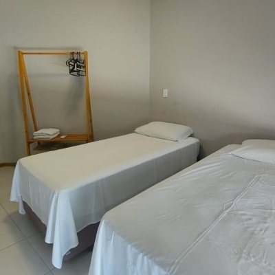 Cobertura com 157m², 2 quartos (sendo 1 suíte), 2 garagens, no bairro Campeche em Florianópolis