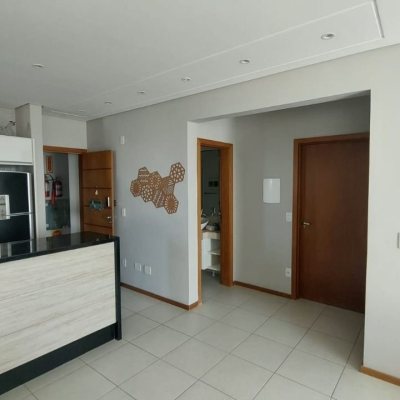 Cobertura com 157m², 2 quartos (sendo 1 suíte), 2 garagens, no bairro Campeche em Florianópolis