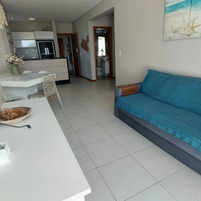 Cobertura com 157m², 2 quartos (sendo 1 suíte), 2 garagens, no bairro Campeche em Florianópolis