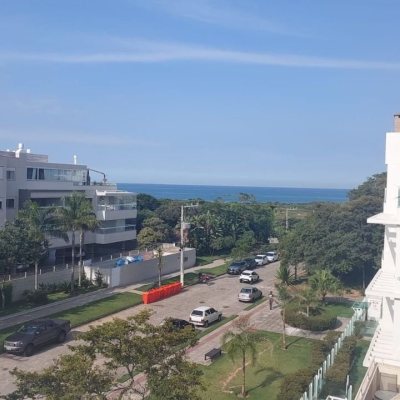 Cobertura com 157m², 2 quartos (sendo 1 suíte), 2 garagens, no bairro Campeche em Florianópolis