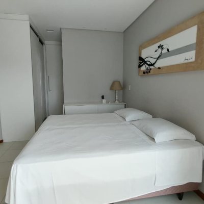 Cobertura com 157m², 2 quartos, 1 suíte, 2 garagens, no bairro Campeche em Florianópolis