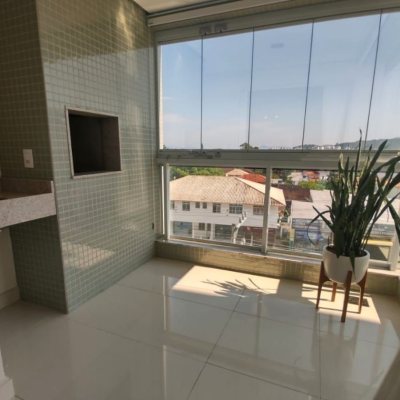 Apartamentos com 88m², 3 quartos, 1 suíte, 2 garagens, no bairro Córrego Grande em Florianópolis