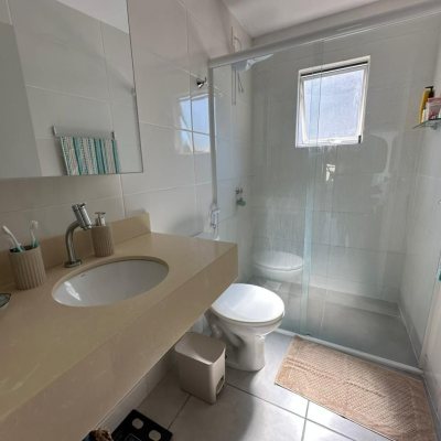 Apartamentos com 66m², 1 quarto, 2 garagens, no bairro Carvoeira em Florianópolis
