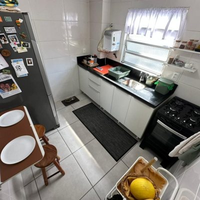 Apartamentos com 66m², 1 quarto, 2 garagens, no bairro Carvoeira em Florianópolis