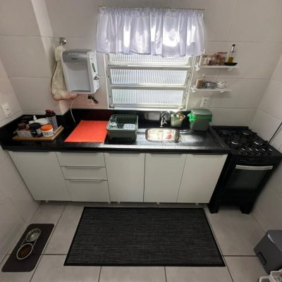 Apartamentos com 66m², 1 quarto, 2 garagens, no bairro Carvoeira em Florianópolis