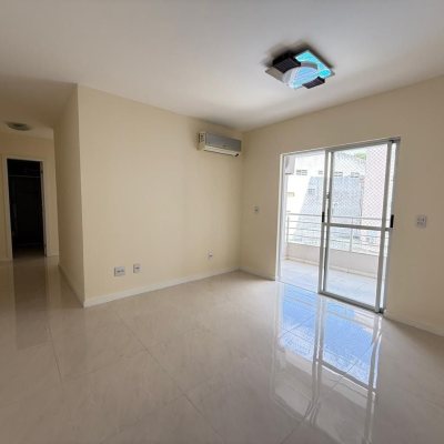 Apartamentos com 60m², 2 quartos, 1 garagem, no bairro Capoeiras em Florianópolis