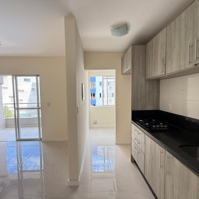 Apartamentos com 60m², 2 quartos, 1 garagem, no bairro Capoeiras em Florianópolis