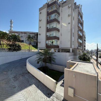 Apartamentos com 60m², 2 quartos, 1 garagem, no bairro Capoeiras em Florianópolis