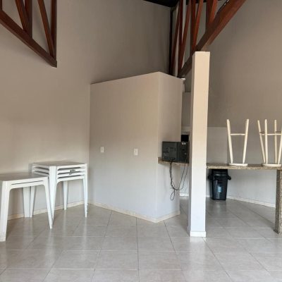 Apartamentos com 60m², 2 quartos, 1 garagem, no bairro Capoeiras em Florianópolis