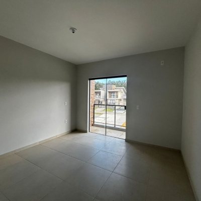 Sobrado Residencial com 103m², 2 quartos, 2 suítes, 1 garagem, no bairro São João Do Rio Vermelho em Florianópolis