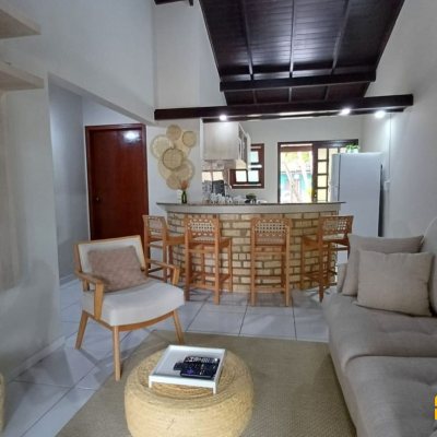 Casa em Condomínio com 73m², 2 quartos, 2 garagens, no bairro Lagoa da Conceição em Florianópolis
