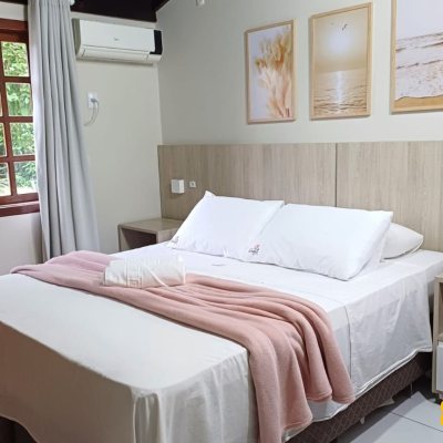 Casa em Condomínio com 73m², 2 quartos, 2 garagens, no bairro Lagoa da Conceição em Florianópolis