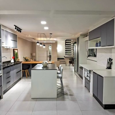 Sobrado Residencial com 115m², 3 quartos, 2 suítes, 1 garagem, no bairro São João Do Rio Vermelho em Florianópolis