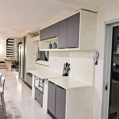 Sobrado Residencial com 115m², 3 quartos, 2 suítes, 1 garagem, no bairro São João Do Rio Vermelho em Florianópolis