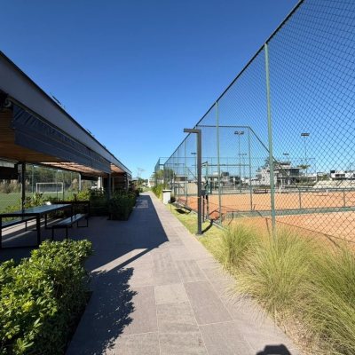 Casa em Condomínio com 500m², 4 quartos, 4 suítes, 2 garagens, no bairro Pedra Branca em Palhoça