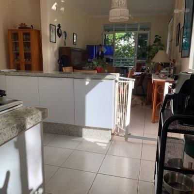 Apartamentos com 98m², 3 quartos (sendo 1 suíte), 1 garagem, no bairro Jurerê em Florianópolis