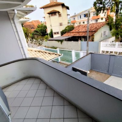 Casa Residencial com 145m², 3 quartos, 1 garagem, no bairro Ingleses do Rio Vermelho em Florianópolis