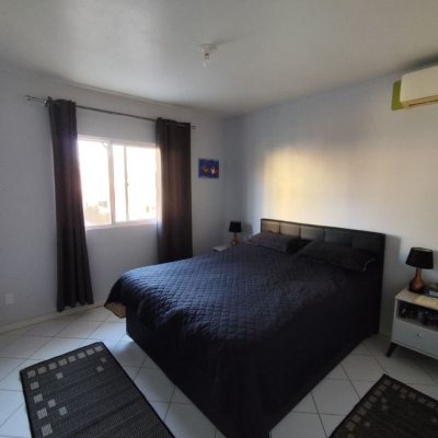 Casa Residencial com 145m², 3 quartos, 1 garagem, no bairro Ingleses do Rio Vermelho em Florianópolis