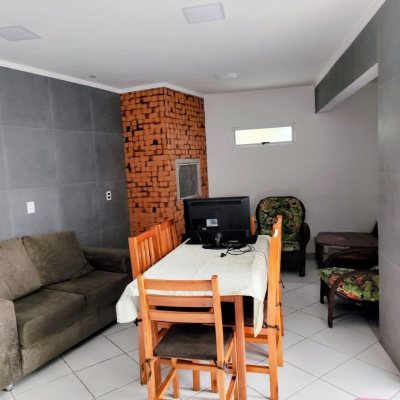Casa Residencial com 145m², 3 quartos, 1 garagem, no bairro Ingleses do Rio Vermelho em Florianópolis