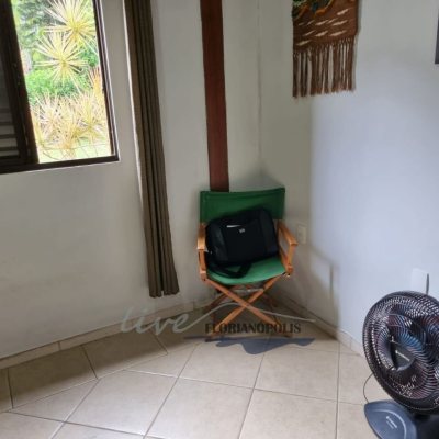 Casa Residencial com 155m², 2 quartos, 1 suíte, 6 garagens, no bairro Ratones em Florianópolis