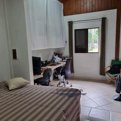 Casa Residencial com 155m², 2 quartos, 1 suíte, 6 garagens, no bairro Ratones em Florianópolis