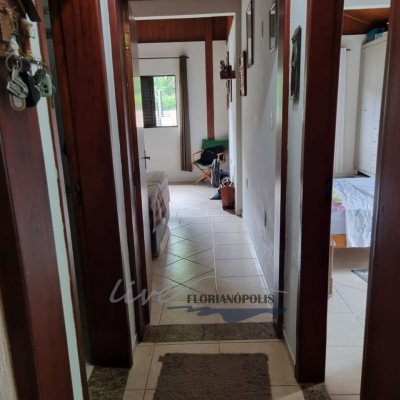 Casa Residencial com 155m², 2 quartos, 1 suíte, 6 garagens, no bairro Ratones em Florianópolis