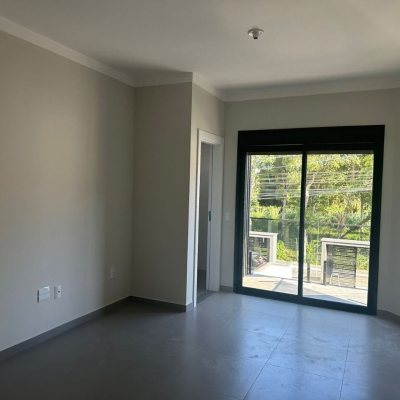 Casa Residencial com 86m², 2 quartos (sendo 2 suítes), 1 garagem, no bairro Ingleses do Rio Vermelho em Florianópolis