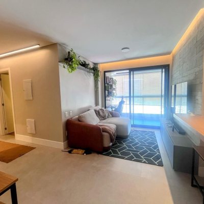 Apartamentos com 74m², 2 quartos, 1 suíte, 1 garagem, no bairro Kobrasol em São José