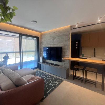 Apartamentos com 74m², 2 quartos, 1 suíte, 1 garagem, no bairro Kobrasol em São José