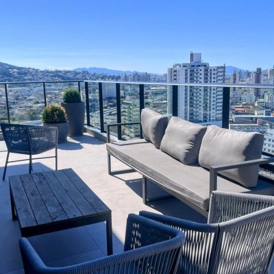 Apartamentos com 74m², 2 quartos, 1 suíte, 1 garagem, no bairro Kobrasol em São José