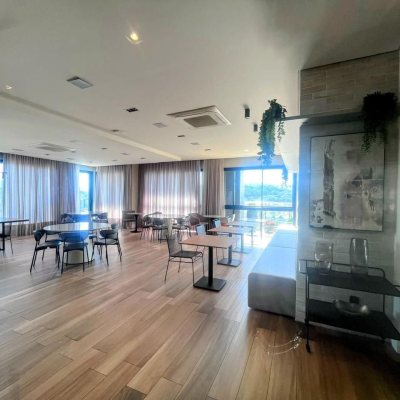 Apartamentos com 74m², 2 quartos, 1 suíte, 1 garagem, no bairro Kobrasol em São José