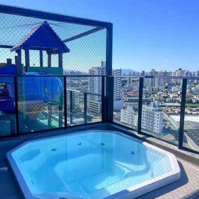 Apartamentos com 74m², 2 quartos, 1 suíte, 1 garagem, no bairro Kobrasol em São José