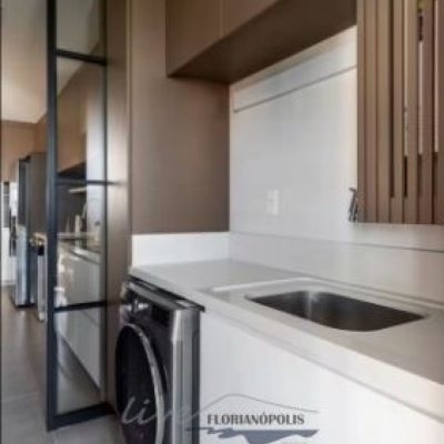 Apartamentos com 124m², 3 suítes, 2 garagens, no bairro Jurerê Internacional em Florianópolis